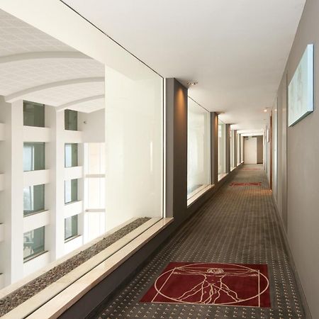 Arena Hotel By The Beach Bat Yam Esterno foto