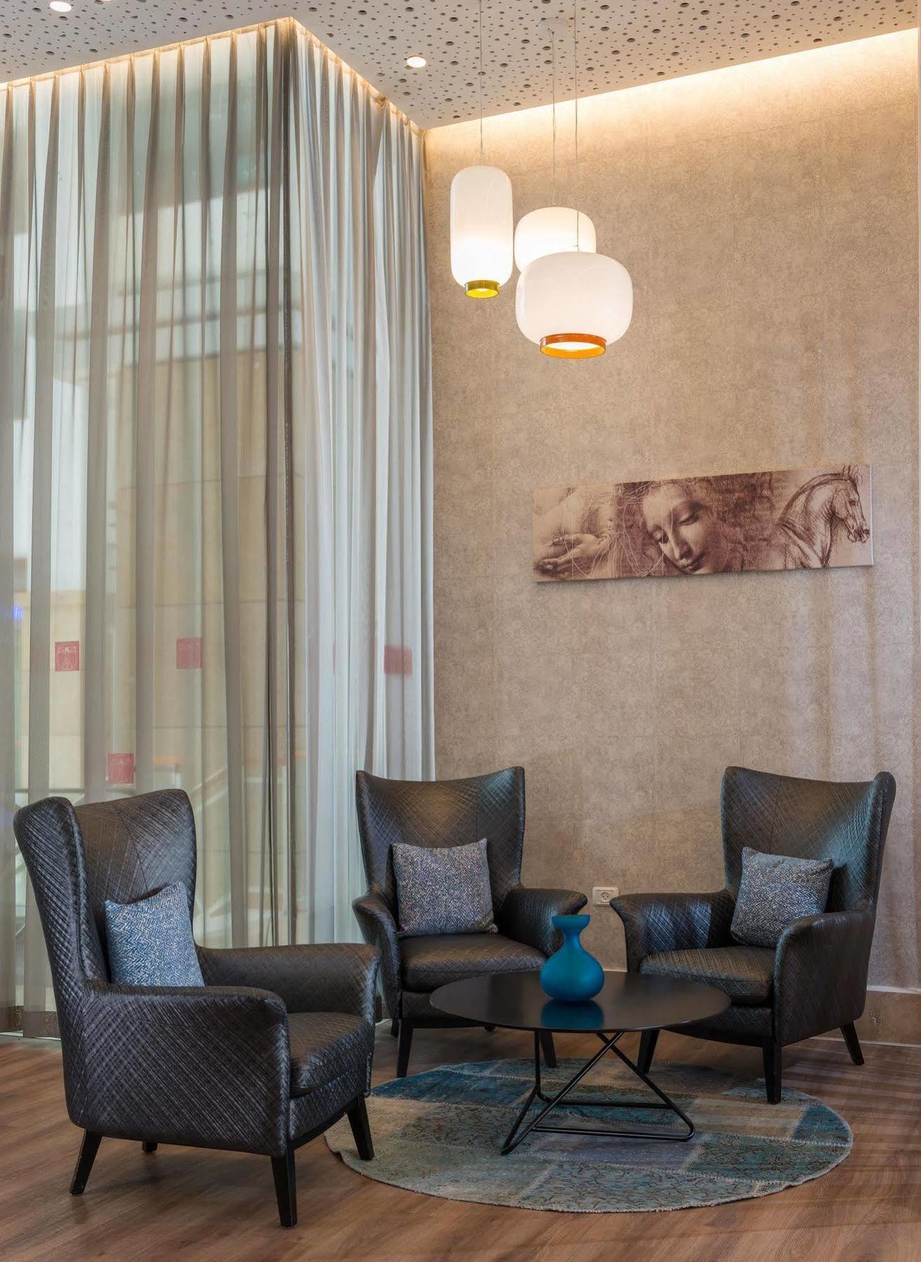 Arena Hotel By The Beach Bat Yam Esterno foto